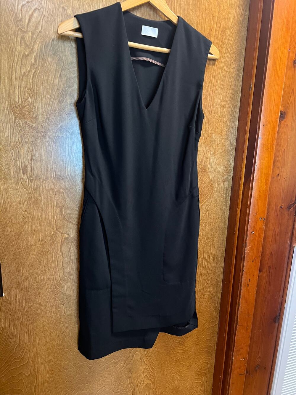 Day Birger et Mikkelsen black sleeveless sheath dress sze 2